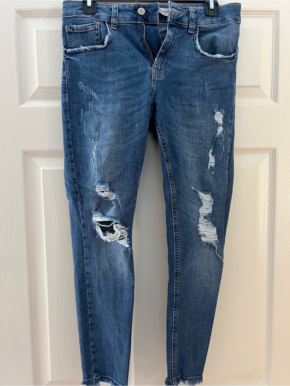 Denim&Co Medium Wash Distressed Skinny Jeans
